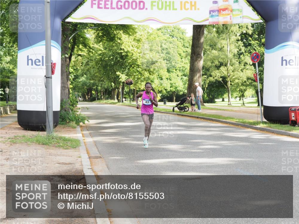 29.06.2025 - hella hamburg halbmarathon MichiJ http://msf.ph/oto/8155503 29.06.2025 10:02:05 Zwischen KM18-KM19  meine-sportfotos.de