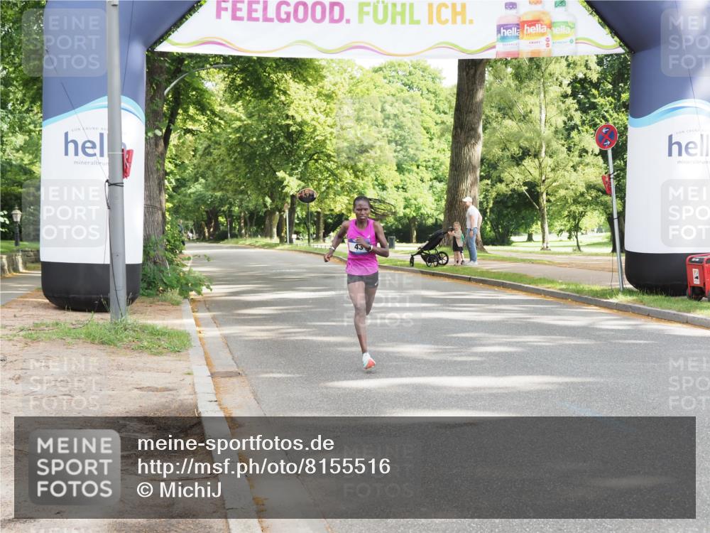 29.06.2025 - hella hamburg halbmarathon MichiJ http://msf.ph/oto/8155516 29.06.2025 10:02:05 Zwischen KM18-KM19  meine-sportfotos.de