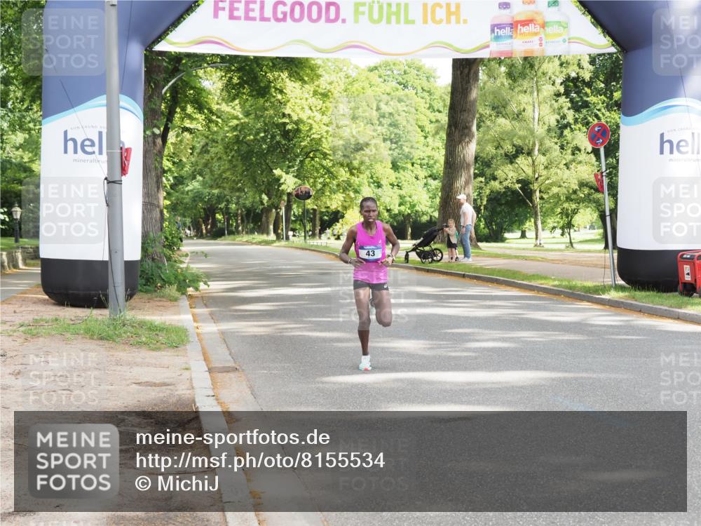 29.06.2025 - hella hamburg halbmarathon MichiJ http://msf.ph/oto/8155534 29.06.2025 10:02:05 Zwischen KM18-KM19  meine-sportfotos.de