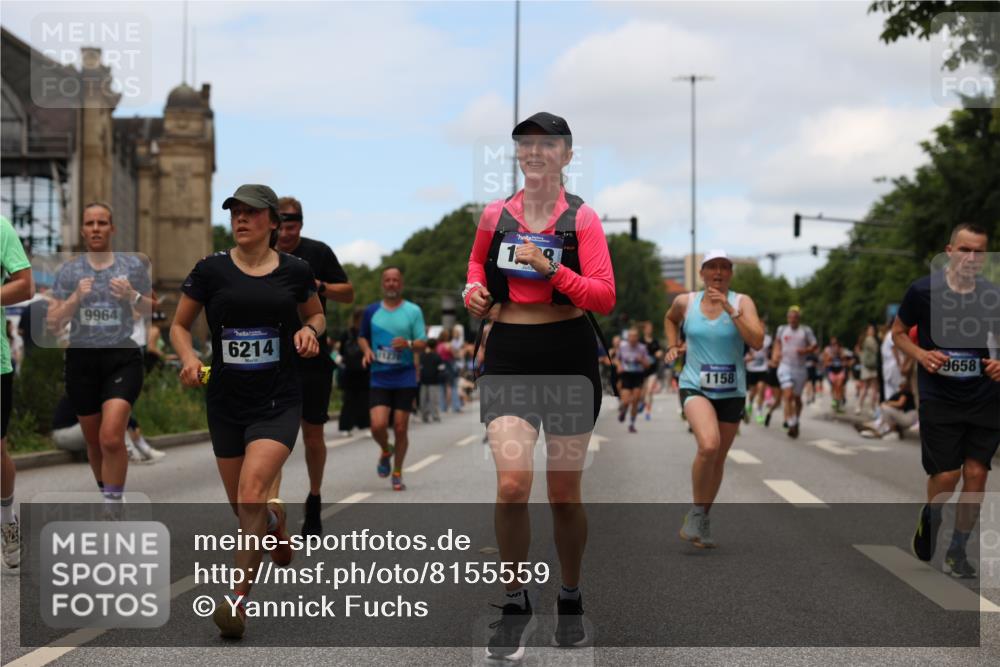 29.06.2025 - hella hamburg halbmarathon Yannick Fuchs http://msf.ph/oto/8155559 29.06.2025 11:16:16 20KM 1158, 1668, 2335, 2634, 2956, 3125, 3179, 3292, 3321, 3813, 4114, 4123, 5023, 5181, 5811, 5812, 6214, 6488, 7413, 8931, 9204, 9270, 9272, 9499, 9532, 9658, 9734, 9964, 9988, 10595, 11270, 13400, 13781, 13825, 14017, 14054, 14314, 14950, 15473, 15657, 16618, 16638, 16864, 16927, 17386, 17556, 18629, 18908, 19093 meine-sportfotos.de