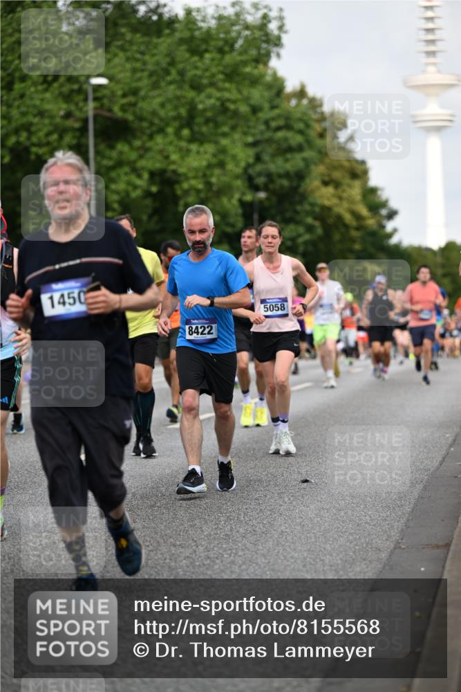 29.06.2025 - hella hamburg halbmarathon Dr. Thomas Lammeyer http://msf.ph/oto/8155568 29.06.2025 10:08:07 Kennedybrücke 1032, 1161, 1355, 1450, 2277, 2683, 2979, 4095, 4488, 4951, 5058, 5363, 5613, 6142, 6453, 7485, 8177, 8421, 8422, 8423, 8469, 8484, 9526, 9899, 10389, 11402 meine-sportfotos.de