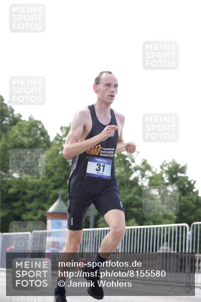 29.06.2025 - hella hamburg halbmarathon Jannik Wohlers http://msf.ph/oto/8155580 29.06.2025 09:36:45 Lombardsbrücke 31 meine-sportfotos.de