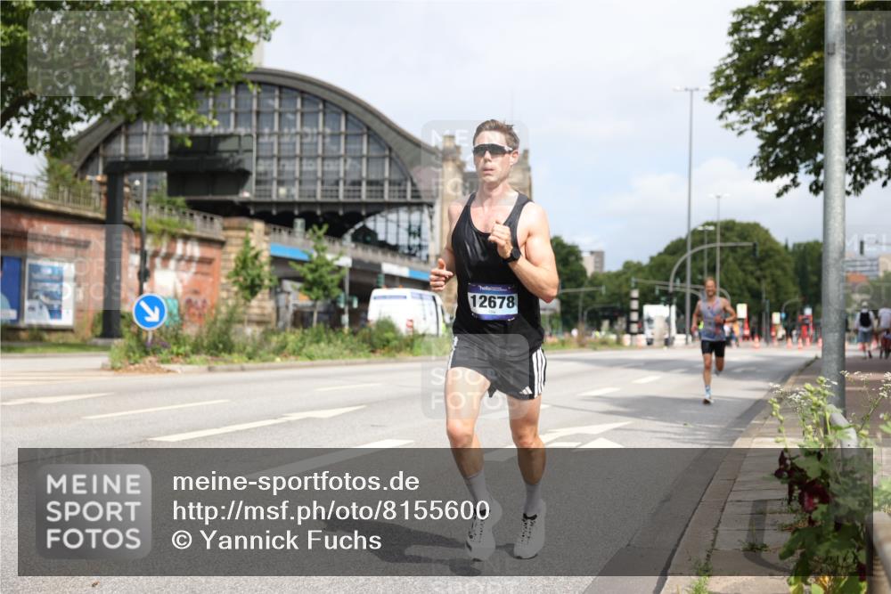 29.06.2025 - hella hamburg halbmarathon Yannick Fuchs http://msf.ph/oto/8155600 29.06.2025 10:16:01 20KM 12373, 12678, 14302, 14360, 15526, 19075 meine-sportfotos.de