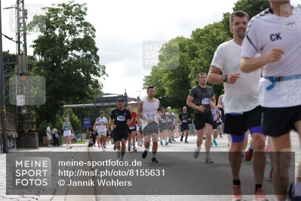 29.06.2025 - hella hamburg halbmarathon Jannik Wohlers http://msf.ph/oto/8155631 29.06.2025 10:16:51 Lombardsbrücke 1083, 1137, 1298, 1348, 1356, 1477, 2860, 2908, 3210, 3464, 3466, 3802, 3803, 5023, 5390, 5929, 5930, 5995, 6126, 6128, 6520, 6522, 7410, 7445, 7647, 7945, 8210, 8253, 8309, 8433, 8558, 8983, 9152, 9259, 9647, 10377, 10460, 10592, 11102, 12042, 12100, 12166, 13605, 14199, 14208, 14950, 15140, 15293, 15465, 16704, 16817, 17010, 17058, 17661, 17741, 17927, 17984, 18039, 18060, 18108, 18344, 18526, 18571 meine-sportfotos.de