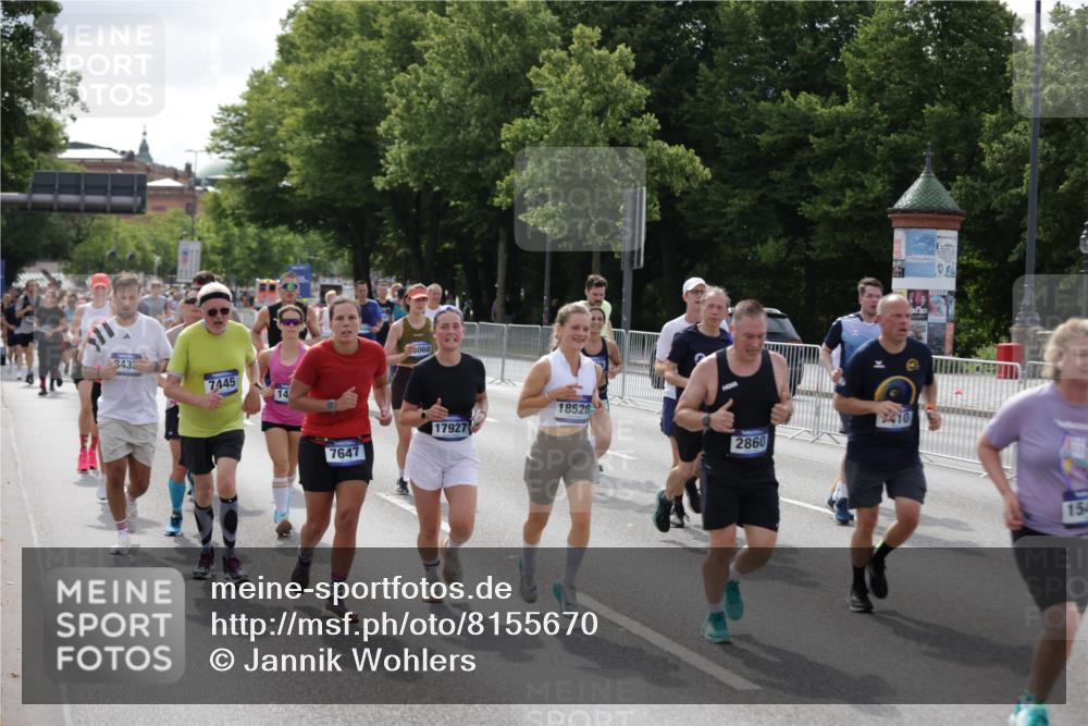 29.06.2025 - hella hamburg halbmarathon Jannik Wohlers http://msf.ph/oto/8155670 29.06.2025 10:16:57 Lombardsbrücke 1083, 1356, 1477, 2305, 2860, 3464, 3466, 3802, 3803, 4194, 4852, 5023, 5390, 5930, 6126, 6128, 6520, 6522, 7011, 7291, 7410, 7445, 7566, 7647, 7844, 7945, 8210, 8253, 8309, 8351, 8433, 8558, 8895, 9152, 9259, 10377, 10460, 10592, 11102, 12042, 12100, 12166, 14199, 14208, 14209, 14648, 14950, 15293, 15465, 16555, 16817, 17058, 17628, 17717, 17927, 17984, 18039, 18060, 18108, 18344, 18469, 18526, 18571 meine-sportfotos.de