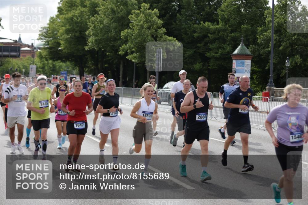 29.06.2025 - hella hamburg halbmarathon Jannik Wohlers http://msf.ph/oto/8155689 29.06.2025 10:16:57 Lombardsbrücke 1083, 1356, 1477, 2305, 2860, 3464, 3466, 3802, 3803, 4194, 4852, 5023, 5390, 5930, 6126, 6128, 6520, 6522, 7011, 7291, 7410, 7445, 7566, 7647, 7844, 7945, 8210, 8253, 8309, 8351, 8433, 8558, 8895, 9152, 9259, 10377, 10460, 10592, 11102, 12042, 12100, 12166, 14199, 14208, 14209, 14648, 14950, 15293, 15465, 16555, 16817, 17058, 17628, 17717, 17927, 17984, 18039, 18060, 18108, 18344, 18469, 18526, 18571 meine-sportfotos.de