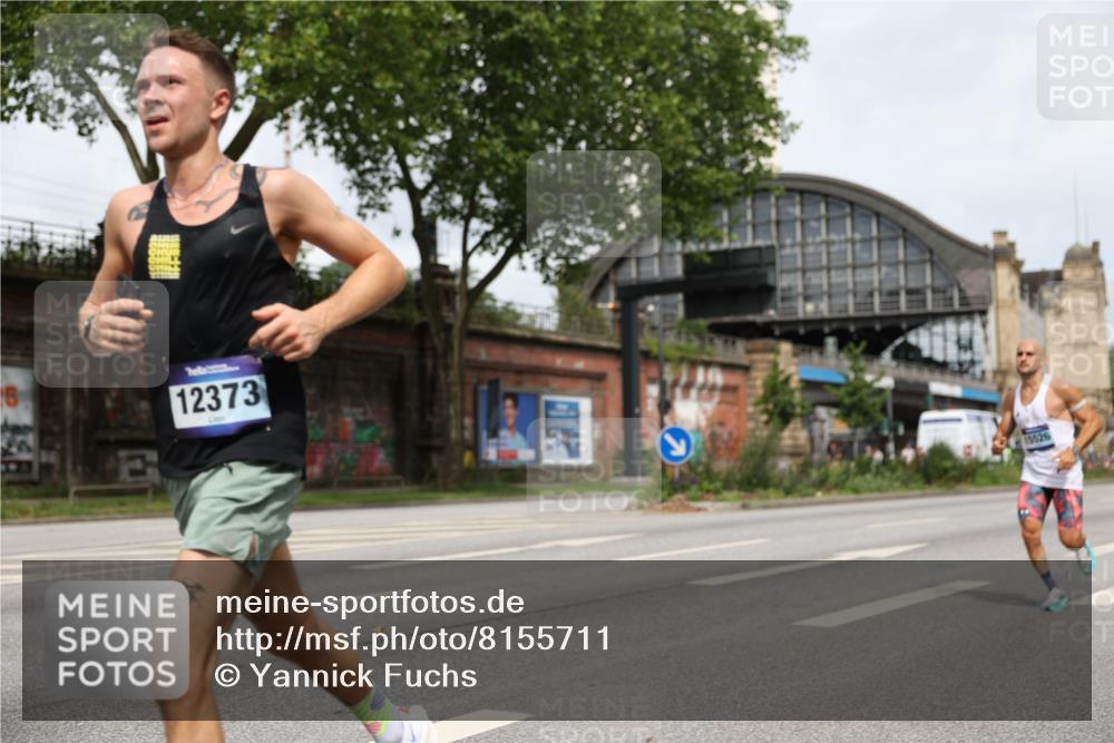 29.06.2025 - hella hamburg halbmarathon Yannick Fuchs http://msf.ph/oto/8155711 29.06.2025 10:16:17 20KM 6530, 11210, 12373, 14360, 14717, 14766, 14933, 15526, 16988, 17402, 19075 meine-sportfotos.de