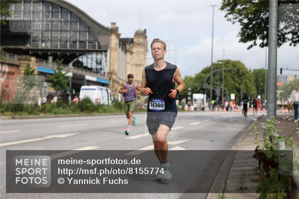 29.06.2025 - hella hamburg halbmarathon Yannick Fuchs http://msf.ph/oto/8155774 29.06.2025 10:16:22 20KM 6530, 11210, 12373, 14360, 14717, 14766, 14933, 15526, 16988, 17402, 19075 meine-sportfotos.de
