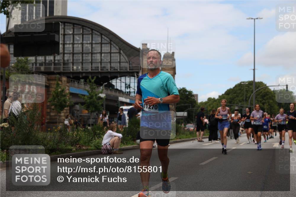 29.06.2025 - hella hamburg halbmarathon Yannick Fuchs http://msf.ph/oto/8155801 29.06.2025 11:16:19 20KM 1158, 1668, 2335, 2634, 2956, 3125, 3179, 3292, 3321, 4114, 4123, 5023, 5181, 5811, 5812, 6214, 6488, 6826, 7413, 8931, 9270, 9272, 9499, 9532, 9658, 9734, 9964, 9988, 10613, 11270, 13400, 13472, 13781, 13825, 14017, 14054, 14314, 14950, 15123, 15473, 15657, 16618, 16638, 16864, 16927, 17386, 17556, 17987, 18256, 18629, 18908, 19093 meine-sportfotos.de
