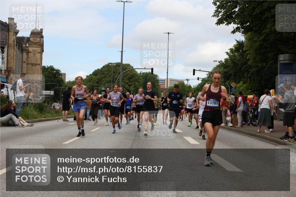 29.06.2025 - hella hamburg halbmarathon Yannick Fuchs http://msf.ph/oto/8155837 29.06.2025 11:16:20 20KM 1158, 1668, 2335, 2634, 2956, 3125, 3179, 3292, 3321, 4114, 4123, 5023, 5181, 5811, 5812, 6214, 6488, 6826, 7413, 8931, 9270, 9272, 9499, 9658, 9964, 9988, 10613, 11270, 13400, 13472, 13781, 13825, 14017, 14054, 14314, 14950, 15123, 15473, 15657, 16618, 16638, 16864, 16927, 17386, 17556, 17987, 18256, 18397, 18629, 18908, 19093 meine-sportfotos.de