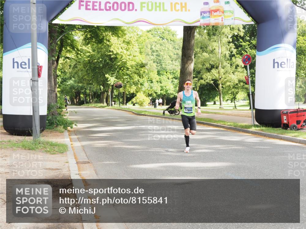 29.06.2025 - hella hamburg halbmarathon MichiJ http://msf.ph/oto/8155841 29.06.2025 10:02:47 Zwischen KM18-KM19  meine-sportfotos.de