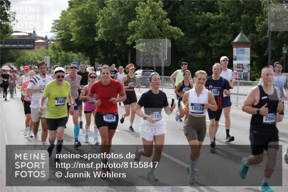 29.06.2025 - hella hamburg halbmarathon Jannik Wohlers http://msf.ph/oto/8155847 29.06.2025 10:16:58 Lombardsbrücke 1083, 1356, 1477, 2305, 2860, 3464, 3466, 3802, 3803, 4194, 4852, 5023, 5390, 6126, 6128, 6520, 6522, 7011, 7291, 7410, 7445, 7566, 7647, 7844, 7945, 8210, 8253, 8309, 8351, 8433, 8558, 8895, 9152, 9259, 10377, 10460, 10592, 11102, 12042, 12100, 12166, 14199, 14208, 14209, 14648, 14877, 14950, 15293, 15465, 16024, 16555, 16817, 17058, 17628, 17717, 17927, 18039, 18060, 18108, 18344, 18469, 18526, 18564 meine-sportfotos.de