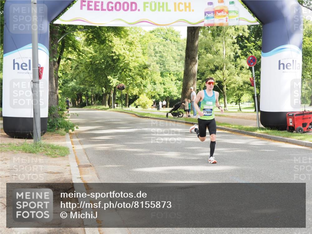 29.06.2025 - hella hamburg halbmarathon MichiJ http://msf.ph/oto/8155873 29.06.2025 10:02:47 Zwischen KM18-KM19  meine-sportfotos.de