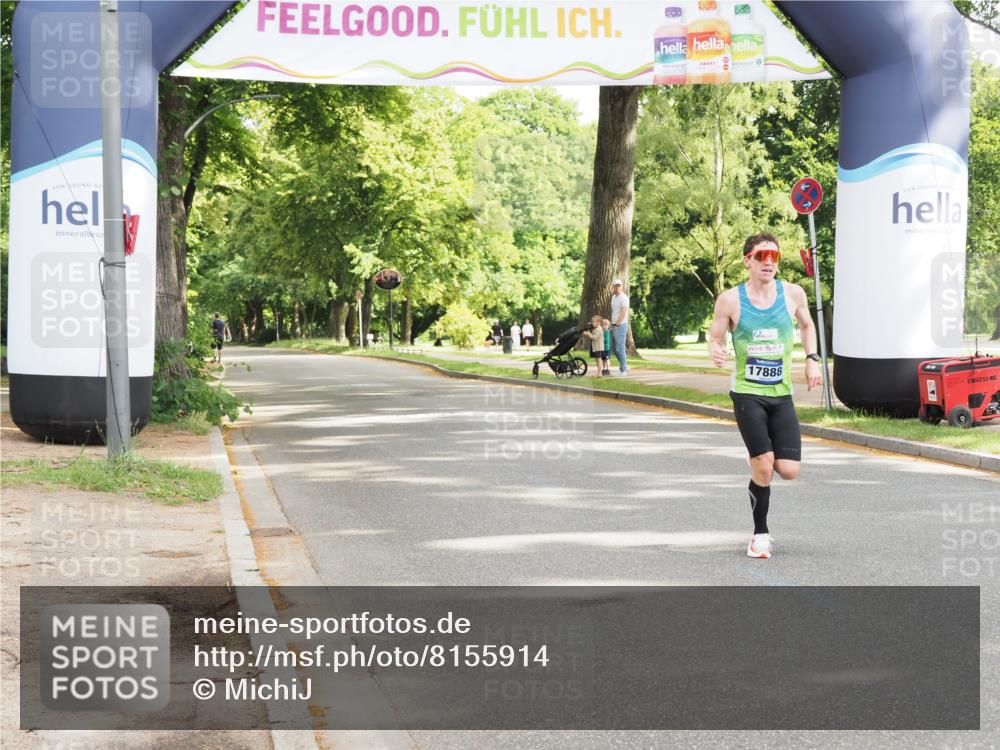 29.06.2025 - hella hamburg halbmarathon MichiJ http://msf.ph/oto/8155914 29.06.2025 10:02:48 Zwischen KM18-KM19  meine-sportfotos.de