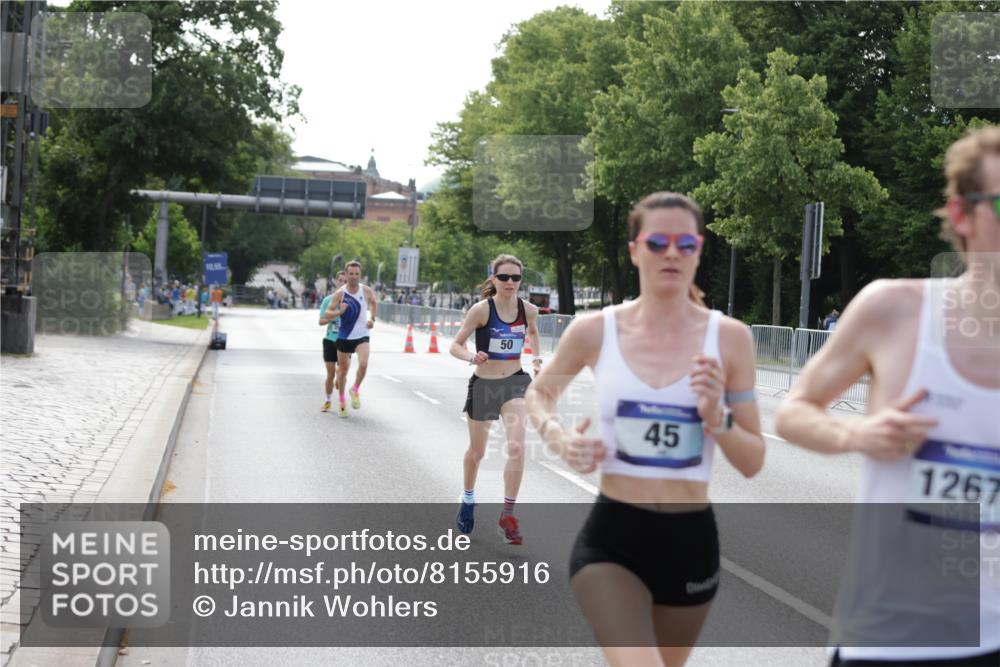 29.06.2025 - hella hamburg halbmarathon Jannik Wohlers http://msf.ph/oto/8155916 29.06.2025 09:37:24 Lombardsbrücke 45, 50, 3944, 12673 meine-sportfotos.de