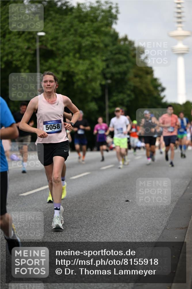 29.06.2025 - hella hamburg halbmarathon Dr. Thomas Lammeyer http://msf.ph/oto/8155918 29.06.2025 10:08:09 Kennedybrücke 1032, 1161, 1355, 1450, 2277, 2683, 2979, 3488, 4095, 4488, 4951, 5058, 5363, 5613, 6142, 7485, 8177, 8421, 8422, 8423, 8469, 8484, 9526, 9899, 10389 meine-sportfotos.de