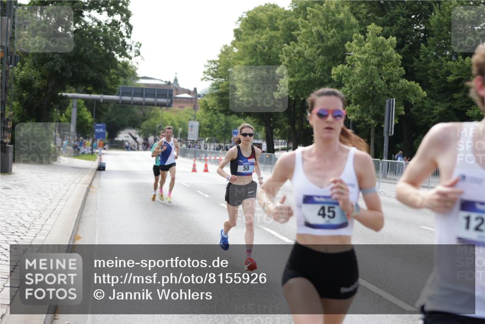 29.06.2025 - hella hamburg halbmarathon Jannik Wohlers http://msf.ph/oto/8155926 29.06.2025 09:37:24 Lombardsbrücke 45, 50, 3944, 12673 meine-sportfotos.de