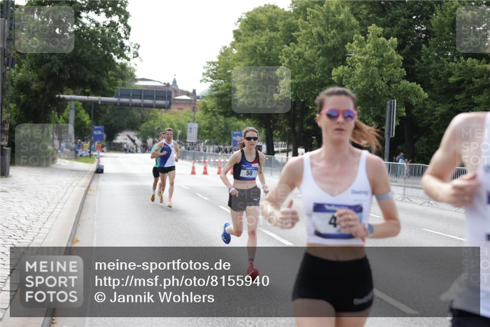 29.06.2025 - hella hamburg halbmarathon Jannik Wohlers http://msf.ph/oto/8155940 29.06.2025 09:37:24 Lombardsbrücke 45, 50, 3944, 12673 meine-sportfotos.de