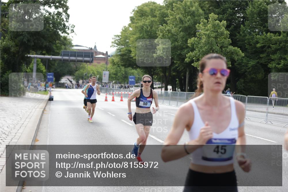 29.06.2025 - hella hamburg halbmarathon Jannik Wohlers http://msf.ph/oto/8155972 29.06.2025 09:37:24 Lombardsbrücke 45, 50, 3944, 12673 meine-sportfotos.de