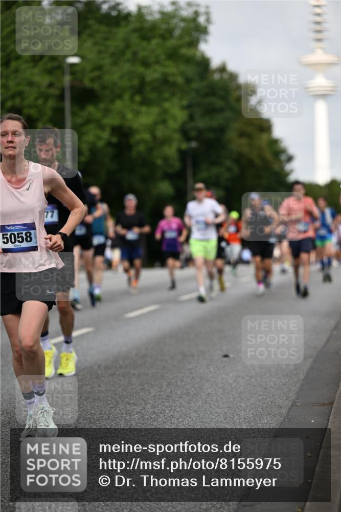 29.06.2025 - hella hamburg halbmarathon Dr. Thomas Lammeyer http://msf.ph/oto/8155975 29.06.2025 10:08:10 Kennedybrücke 1032, 1161, 1355, 1450, 2277, 2683, 2979, 3488, 4095, 4488, 4951, 5058, 5363, 6142, 6706, 7485, 8177, 8421, 8422, 8423, 8469, 8484, 9526, 9899, 10389 meine-sportfotos.de