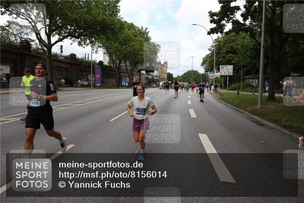 29.06.2025 - hella hamburg halbmarathon Yannick Fuchs http://msf.ph/oto/8156014 29.06.2025 10:38:11 20KM 3109, 3116, 3124, 3146, 3437, 4425, 4981, 5506, 5692, 6495, 6705, 6991, 7093, 7185, 7451, 8145, 8218, 8900, 9043, 9081, 9931, 10246, 10669, 11153, 11346, 11648, 11778, 11848, 12327, 12438, 12623, 12657, 13348, 13897, 14690, 14861, 15383, 15512, 15932, 16062, 16105, 16224, 16301, 16547, 16549, 16648, 16720, 17376, 17516, 17912, 18678, 18775, 18942, 19090 meine-sportfotos.de