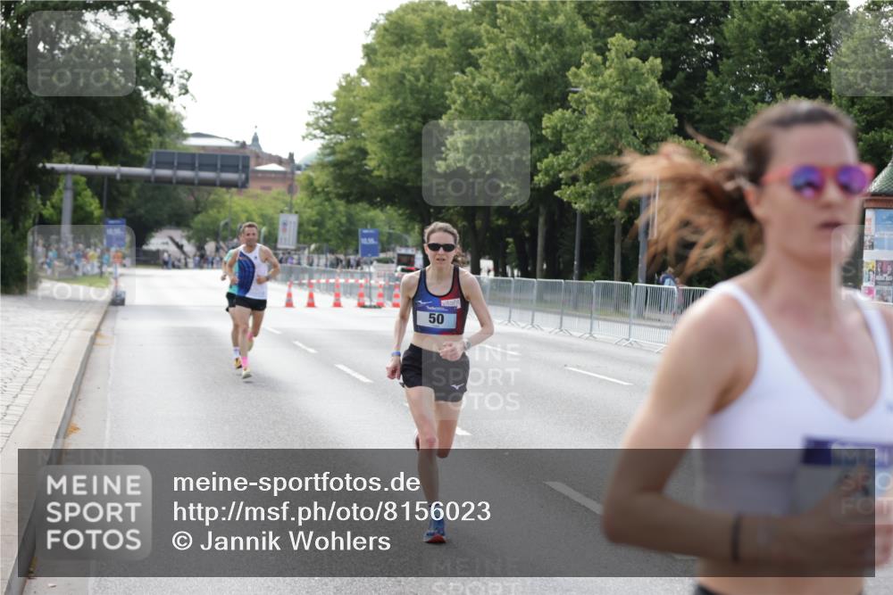 29.06.2025 - hella hamburg halbmarathon Jannik Wohlers http://msf.ph/oto/8156023 29.06.2025 09:37:25 Lombardsbrücke 45, 50, 3944, 12673 meine-sportfotos.de