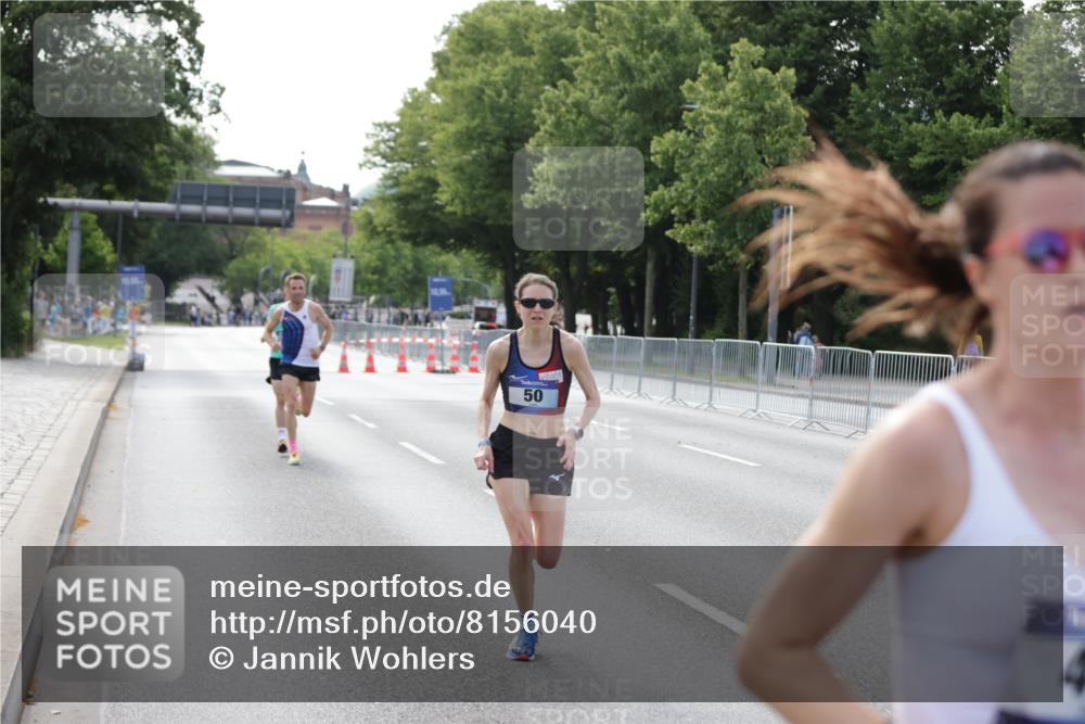29.06.2025 - hella hamburg halbmarathon Jannik Wohlers http://msf.ph/oto/8156040 29.06.2025 09:37:25 Lombardsbrücke 45, 50, 3944, 12673 meine-sportfotos.de