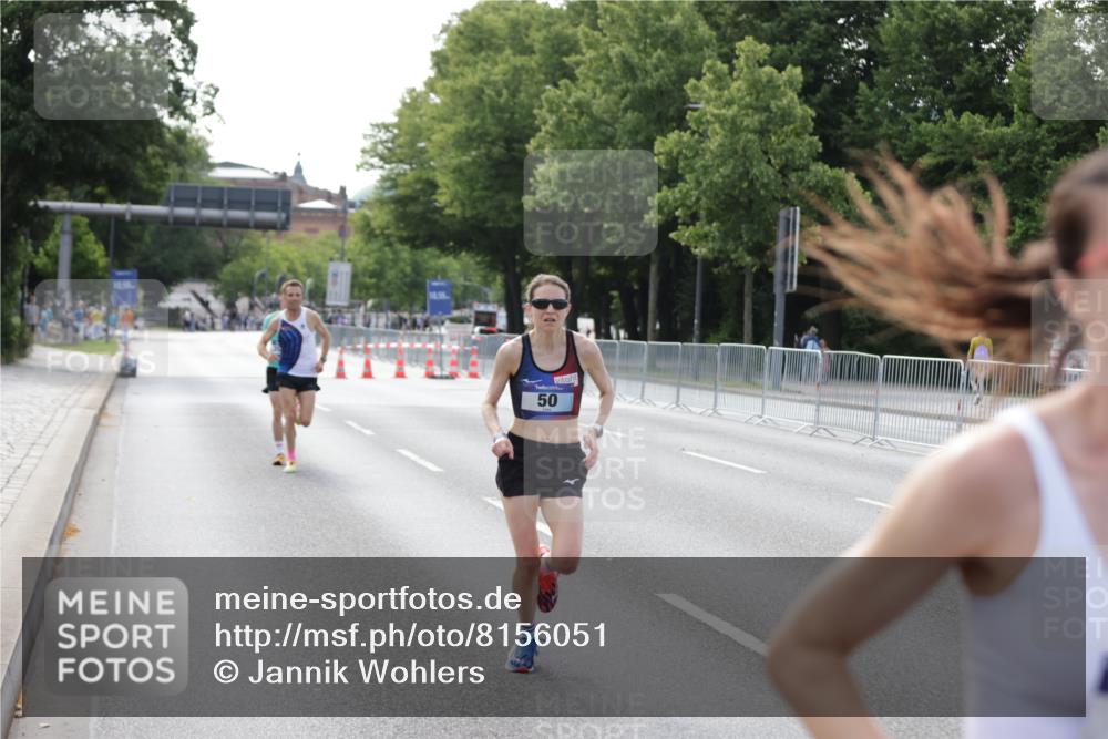 29.06.2025 - hella hamburg halbmarathon Jannik Wohlers http://msf.ph/oto/8156051 29.06.2025 09:37:25 Lombardsbrücke 45, 50, 3944, 12673 meine-sportfotos.de
