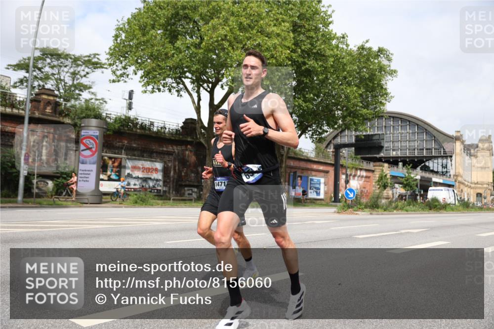 29.06.2025 - hella hamburg halbmarathon Yannick Fuchs http://msf.ph/oto/8156060 29.06.2025 10:16:35 20KM 6530, 14717, 14766, 14933, 16120, 16988, 17402 meine-sportfotos.de