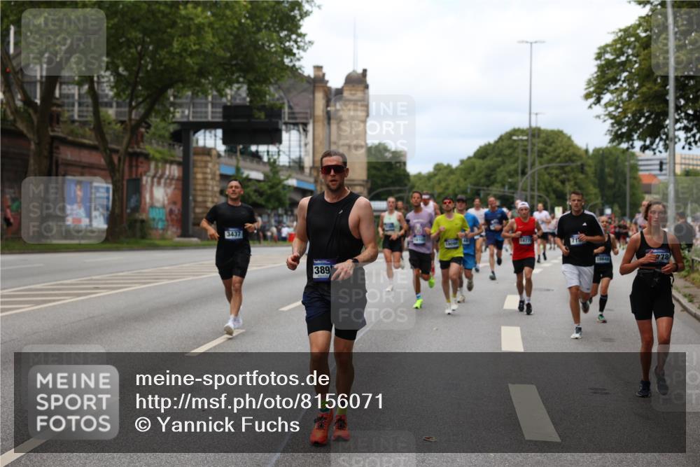 29.06.2025 - hella hamburg halbmarathon Yannick Fuchs http://msf.ph/oto/8156071 29.06.2025 10:38:14 20KM 1558, 3116, 3146, 3437, 4425, 4981, 5506, 5692, 6495, 6705, 6991, 7093, 7185, 7451, 8063, 8145, 8218, 8900, 9043, 9081, 9931, 10246, 10669, 10930, 11153, 11346, 11648, 11778, 11848, 12327, 12438, 12623, 12657, 13348, 13421, 13897, 13996, 14690, 14861, 15383, 15512, 15932, 16062, 16105, 16224, 16301, 16547, 16549, 16648, 16720, 17376, 17516, 17912, 18678, 18775, 18942, 19090 meine-sportfotos.de