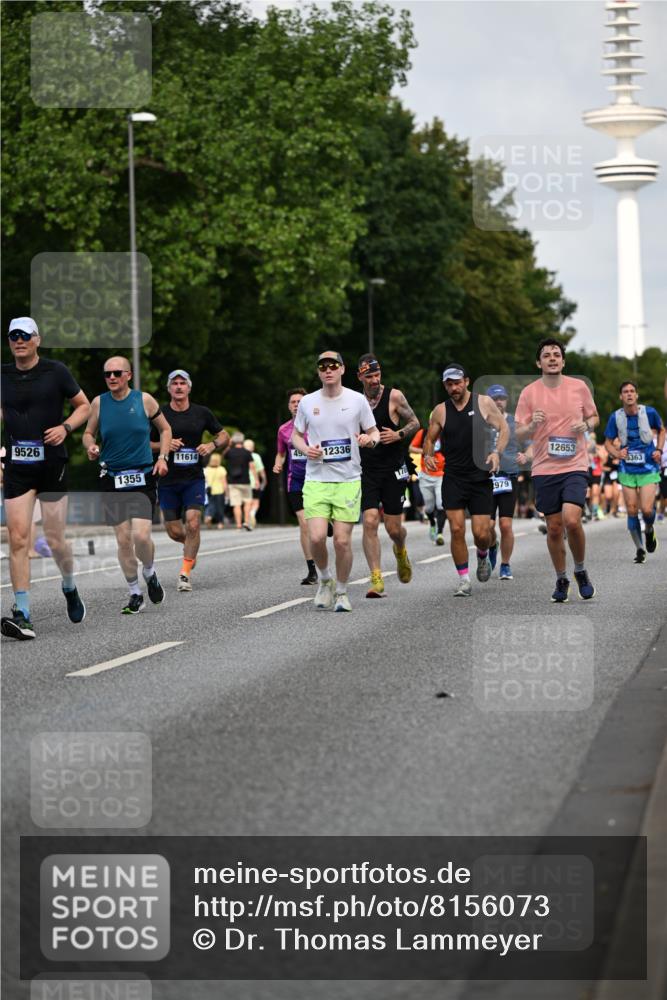 29.06.2025 - hella hamburg halbmarathon Dr. Thomas Lammeyer http://msf.ph/oto/8156073 29.06.2025 10:08:11 Kennedybrücke 1032, 1161, 1355, 1367, 1450, 2277, 2683, 2979, 3488, 4095, 4488, 4951, 5058, 5363, 6142, 6706, 7485, 8177, 8421, 8422, 8423, 8469, 8484, 9526, 9899 meine-sportfotos.de