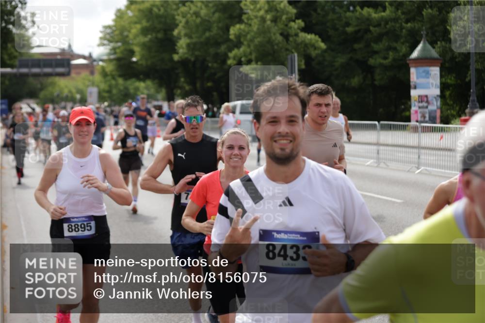 29.06.2025 - hella hamburg halbmarathon Jannik Wohlers http://msf.ph/oto/8156075 29.06.2025 10:17:01 Lombardsbrücke 1083, 1204, 1477, 2305, 2860, 3464, 3466, 3802, 3803, 4194, 4852, 5023, 6126, 6128, 6520, 6522, 6786, 7011, 7291, 7410, 7445, 7566, 7647, 7844, 7945, 8210, 8253, 8309, 8351, 8433, 8895, 9152, 9259, 9848, 10377, 10460, 10592, 10620, 10677, 11102, 11372, 12042, 12166, 12668, 14199, 14208, 14209, 14307, 14648, 14877, 14950, 15293, 15465, 16024, 16555, 17058, 17083, 17628, 17717, 17927, 18039, 18060, 18344, 18469, 18526, 18564 meine-sportfotos.de