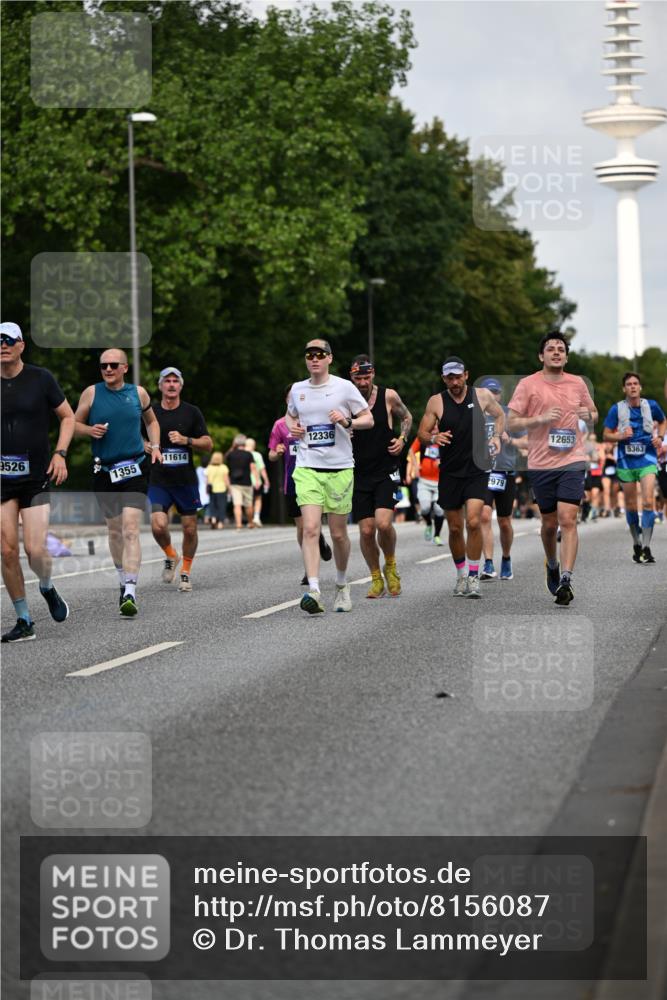 29.06.2025 - hella hamburg halbmarathon Dr. Thomas Lammeyer http://msf.ph/oto/8156087 29.06.2025 10:08:11 Kennedybrücke 1032, 1161, 1355, 1367, 1450, 2277, 2683, 2979, 3488, 4095, 4488, 4951, 5058, 5363, 6142, 6706, 7485, 8177, 8421, 8422, 8423, 8469, 8484, 9526, 9899 meine-sportfotos.de