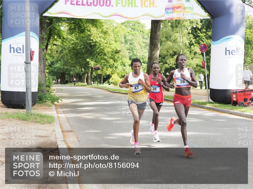 29.06.2025 - hella hamburg halbmarathon MichiJ http://msf.ph/oto/8156094 29.06.2025 10:03:36 Zwischen KM18-KM19 36, 39, 47 meine-sportfotos.de