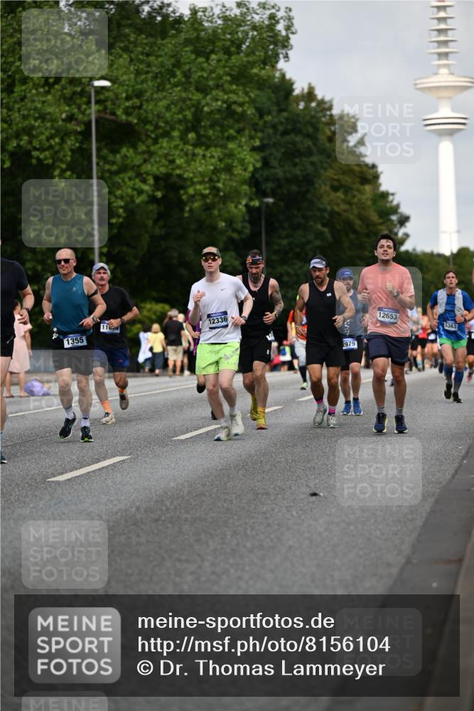 29.06.2025 - hella hamburg halbmarathon Dr. Thomas Lammeyer http://msf.ph/oto/8156104 29.06.2025 10:08:11 Kennedybrücke 1032, 1161, 1355, 1367, 1450, 2277, 2683, 2979, 3488, 4095, 4488, 4951, 5058, 5363, 6142, 6706, 7485, 8177, 8421, 8422, 8423, 8469, 8484, 9526, 9899 meine-sportfotos.de