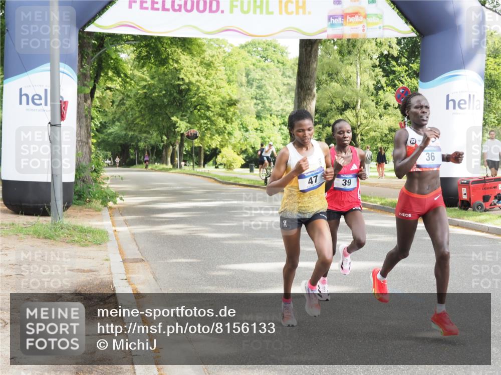 29.06.2025 - hella hamburg halbmarathon MichiJ http://msf.ph/oto/8156133 29.06.2025 10:03:36 Zwischen KM18-KM19 36, 39, 47 meine-sportfotos.de