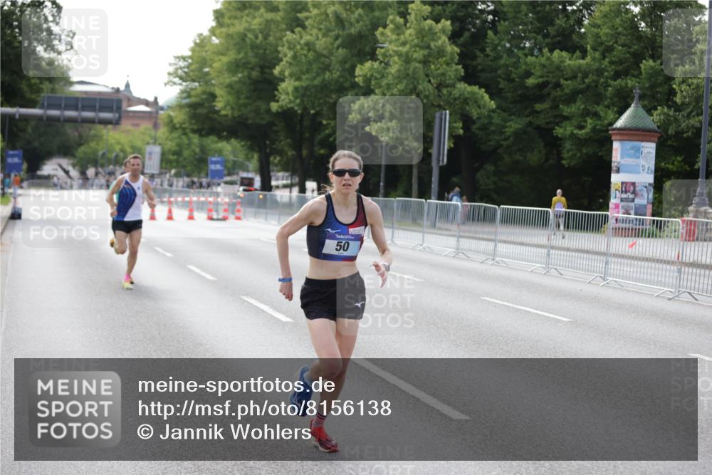 29.06.2025 - hella hamburg halbmarathon Jannik Wohlers http://msf.ph/oto/8156138 29.06.2025 09:37:25 Lombardsbrücke 45, 50, 3944, 12673 meine-sportfotos.de