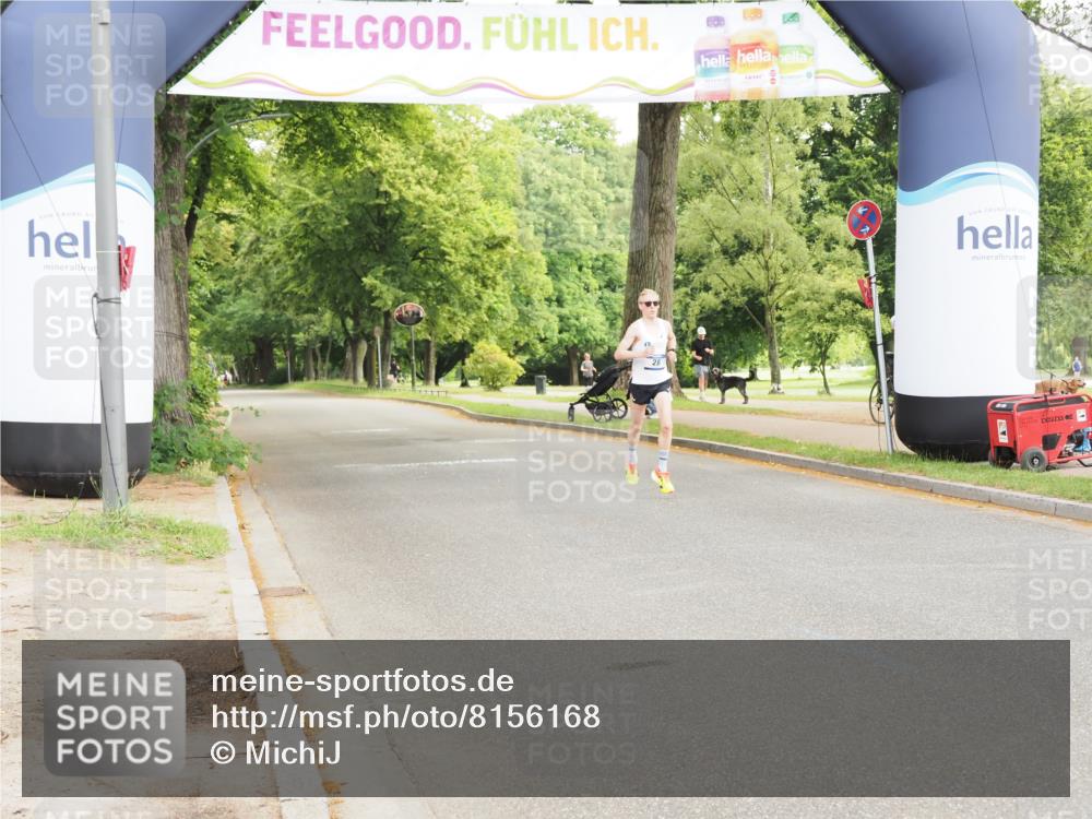 29.06.2025 - hella hamburg halbmarathon MichiJ http://msf.ph/oto/8156168 29.06.2025 10:03:58 Zwischen KM18-KM19  meine-sportfotos.de