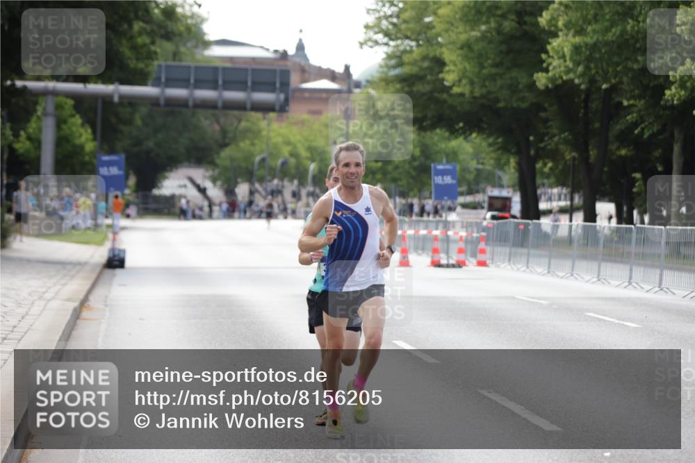 29.06.2025 - hella hamburg halbmarathon Jannik Wohlers http://msf.ph/oto/8156205 29.06.2025 09:37:26 Lombardsbrücke 45, 50, 3944, 12673 meine-sportfotos.de