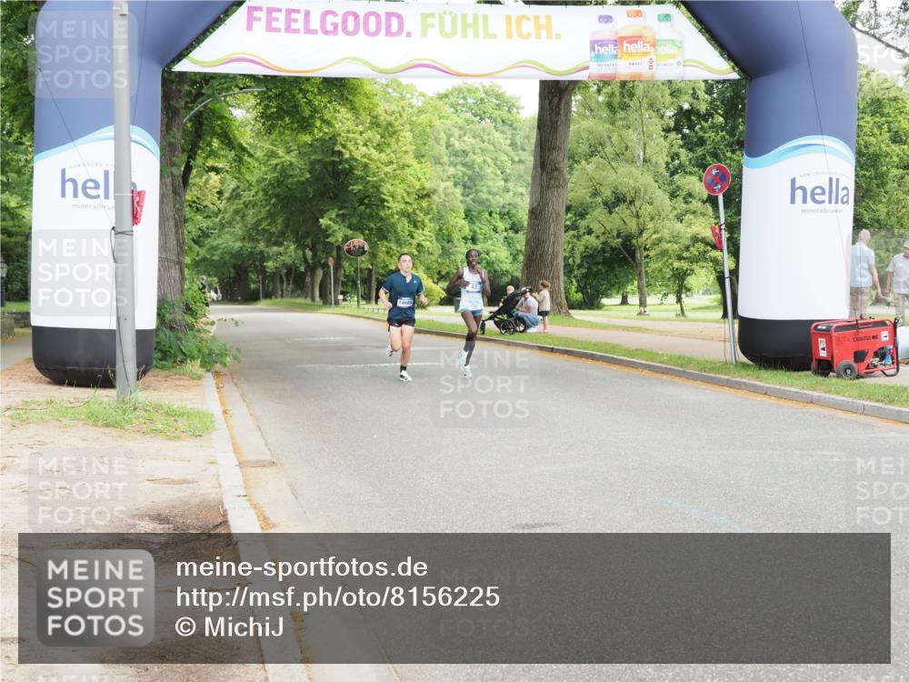 29.06.2025 - hella hamburg halbmarathon MichiJ http://msf.ph/oto/8156225 29.06.2025 10:05:04 Zwischen KM18-KM19  meine-sportfotos.de
