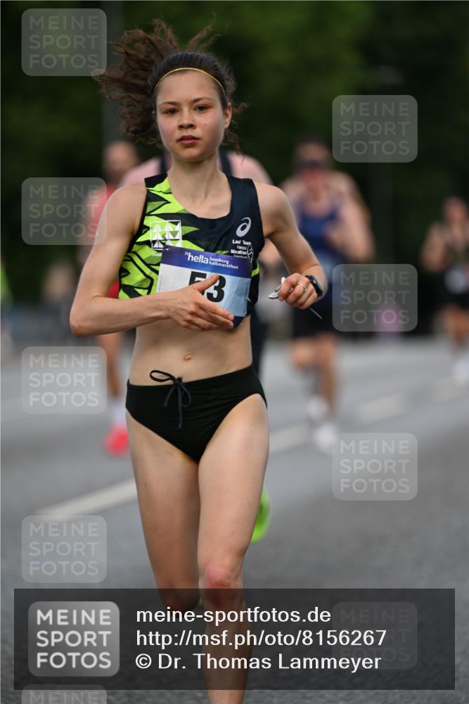 29.06.2025 - hella hamburg halbmarathon Dr. Thomas Lammeyer http://msf.ph/oto/8156267 29.06.2025 09:42:59 Kennedybrücke 35, 52, 53, 2659, 3720, 6380, 9255, 10650 meine-sportfotos.de