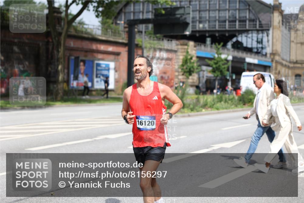 29.06.2025 - hella hamburg halbmarathon Yannick Fuchs http://msf.ph/oto/8156297 29.06.2025 10:16:48 20KM 9442, 16120, 17856 meine-sportfotos.de