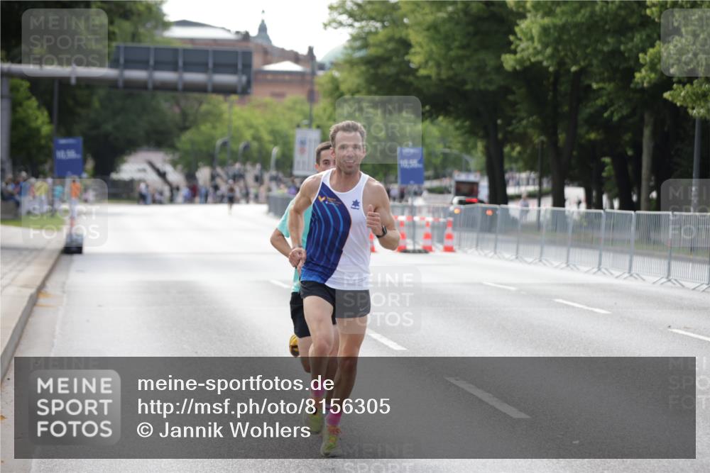 29.06.2025 - hella hamburg halbmarathon Jannik Wohlers http://msf.ph/oto/8156305 29.06.2025 09:37:27 Lombardsbrücke 45, 50, 3944, 12673 meine-sportfotos.de