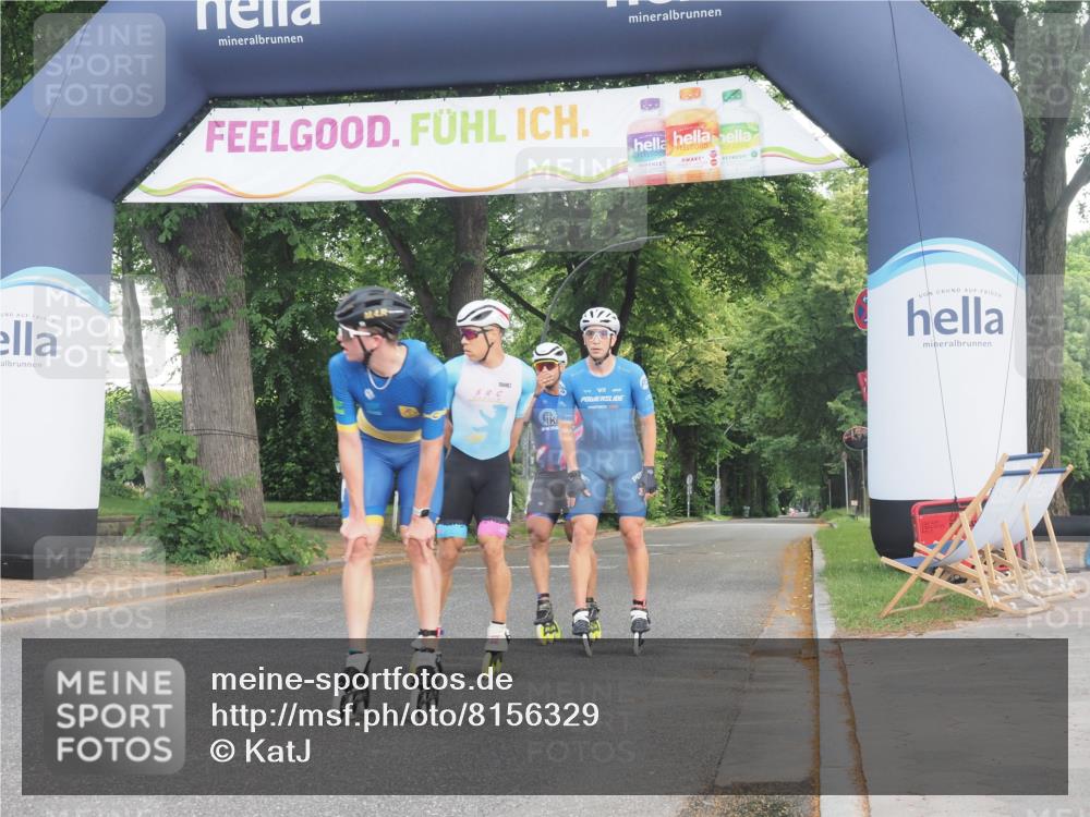 29.06.2025 - hella hamburg halbmarathon KatJ http://msf.ph/oto/8156329 29.06.2025 09:00:15 Zwischen KM18-KM19  meine-sportfotos.de