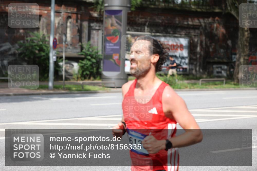 29.06.2025 - hella hamburg halbmarathon Yannick Fuchs http://msf.ph/oto/8156335 29.06.2025 10:16:48 20KM 9442, 16120, 17856 meine-sportfotos.de