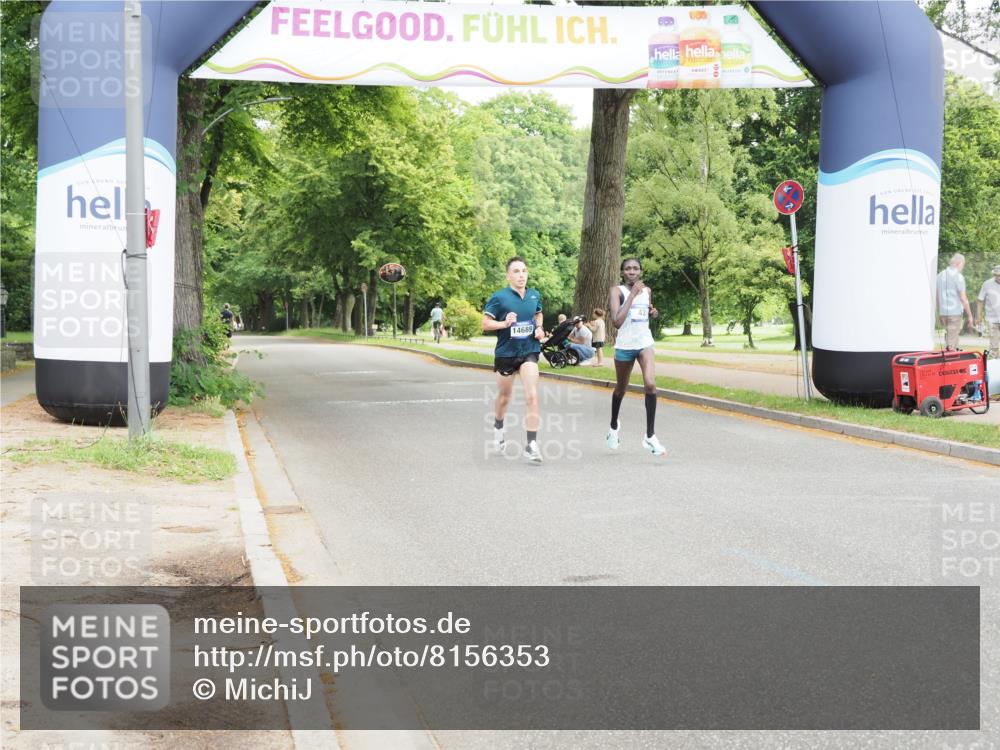 29.06.2025 - hella hamburg halbmarathon MichiJ http://msf.ph/oto/8156353 29.06.2025 10:05:05 Zwischen KM18-KM19 42 meine-sportfotos.de