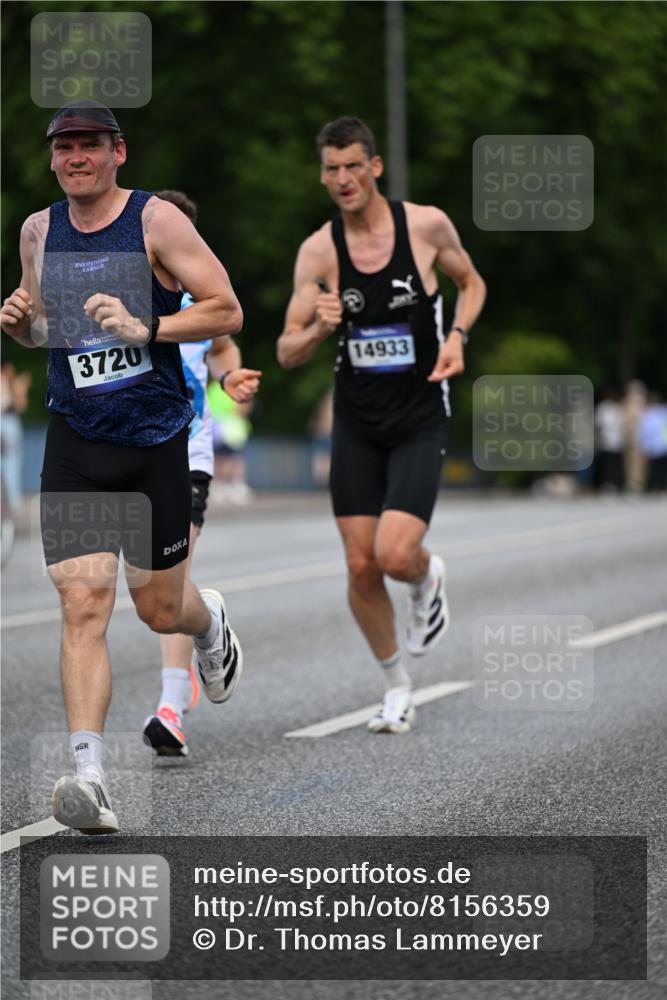 29.06.2025 - hella hamburg halbmarathon Dr. Thomas Lammeyer http://msf.ph/oto/8156359 29.06.2025 09:43:01 Kennedybrücke 35, 52, 53, 2659, 3720, 6380, 9255, 10650 meine-sportfotos.de