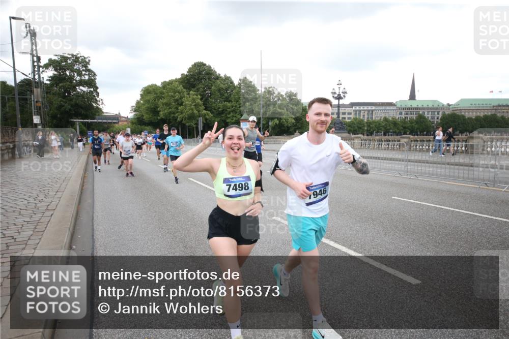 29.06.2025 - hella hamburg halbmarathon Jannik Wohlers http://msf.ph/oto/8156373 29.06.2025 10:53:55 Lombardsbrücke 1762, 1779, 1822, 1949, 2600, 2761, 3187, 3188, 3364, 3795, 3857, 4720, 4971, 5157, 5309, 5514, 5817, 5933, 6987, 7498, 7670, 7874, 7946, 8801, 8803, 8867, 9130, 9203, 10207, 11354, 11785, 11830, 12429, 12898, 12923, 13035, 13850, 14177, 14386, 14416, 14655, 14904, 15318, 15674, 16117, 16522, 16628, 16691, 16839, 16888, 18093, 18431 meine-sportfotos.de