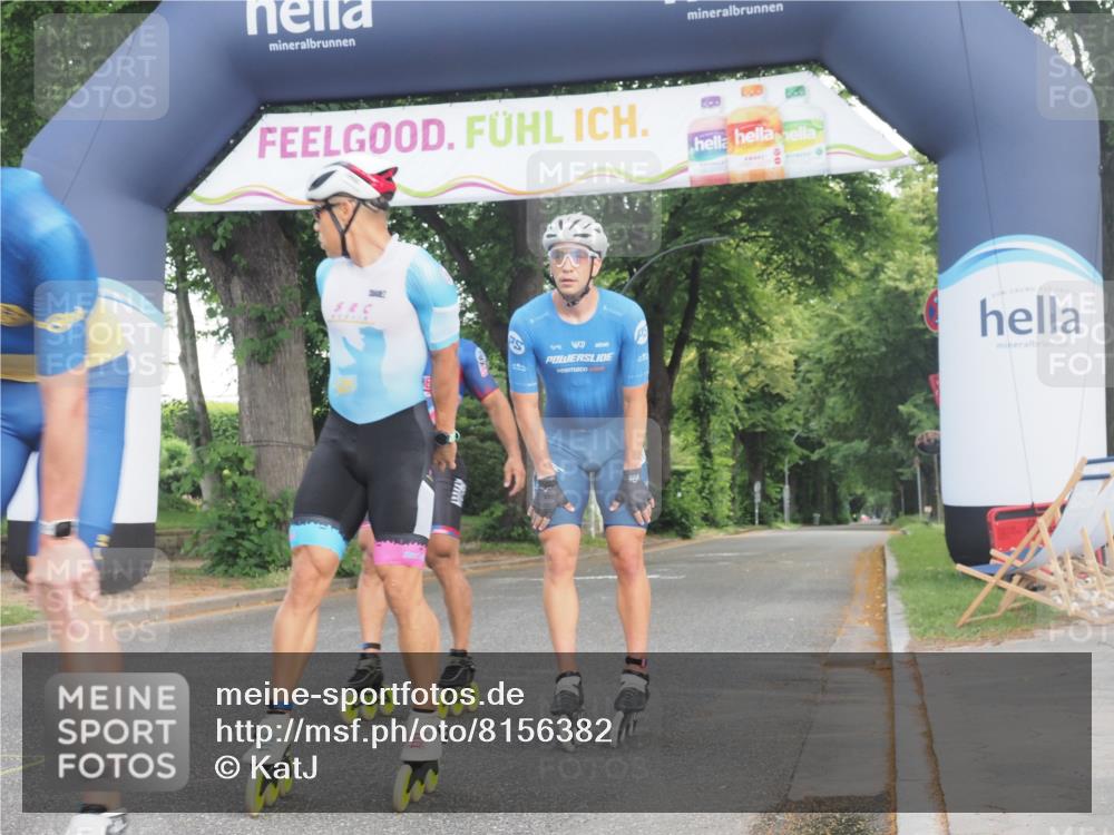 29.06.2025 - hella hamburg halbmarathon KatJ http://msf.ph/oto/8156382 29.06.2025 09:00:15 Zwischen KM18-KM19  meine-sportfotos.de