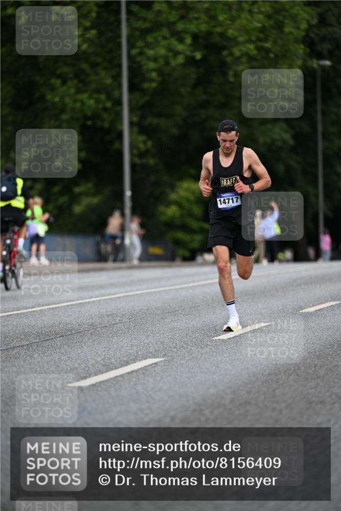 29.06.2025 - hella hamburg halbmarathon Dr. Thomas Lammeyer http://msf.ph/oto/8156409 29.06.2025 09:43:03 Kennedybrücke 34, 35, 52, 53, 54, 2659, 3720, 6380, 6530, 9255, 10650 meine-sportfotos.de